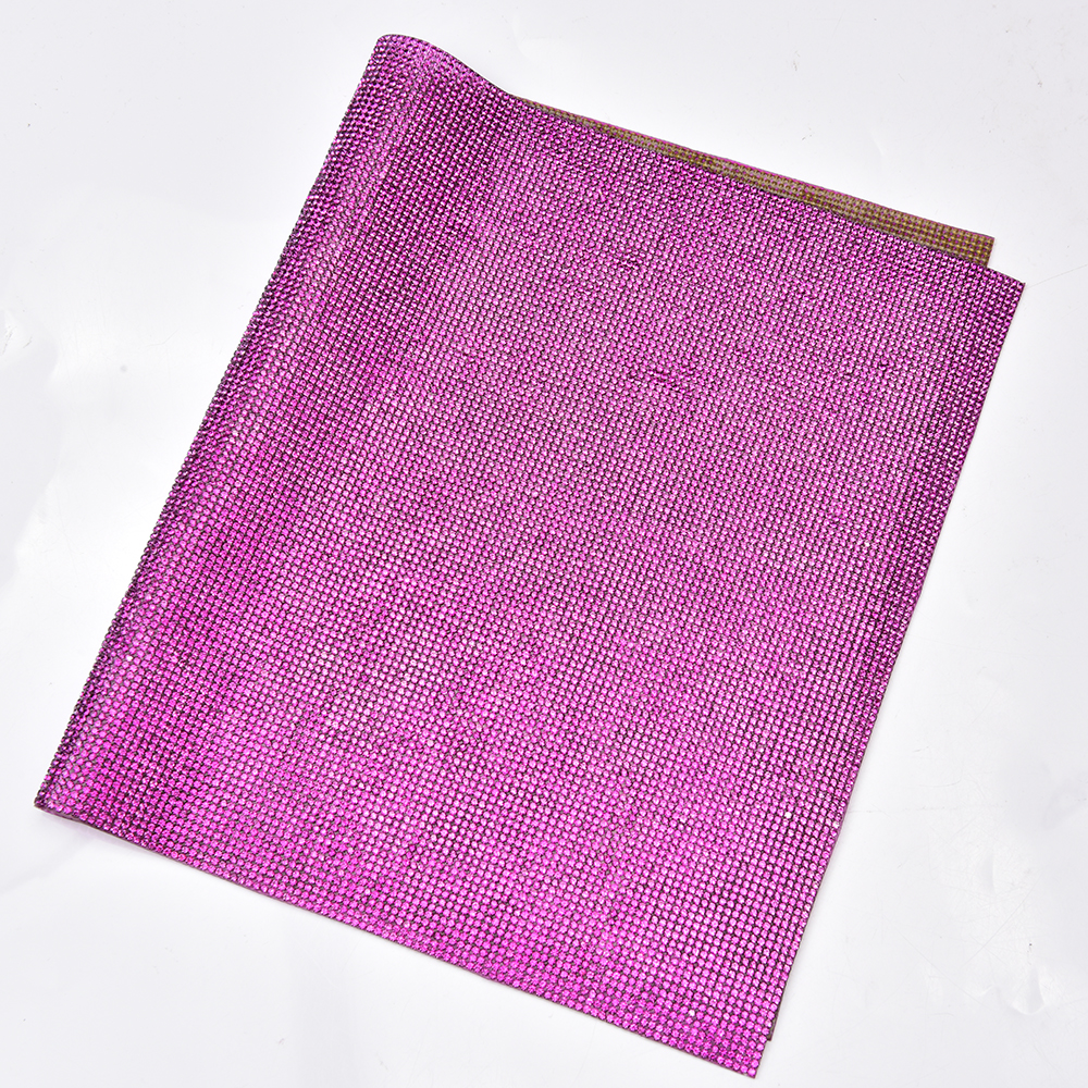 Fuchsia Rhinestone Sticker Tri - Hotfix Rhinestone Sheet recensione e prezzo