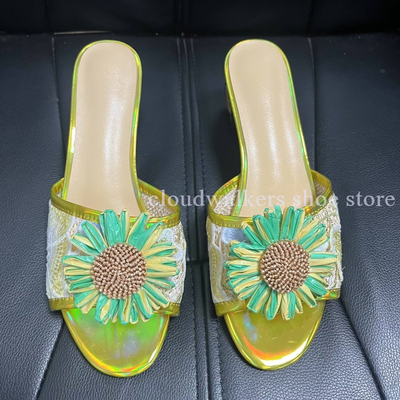 Iridescent Embroidery Upper Su - Embroidery Embellishments recensione e prezzo