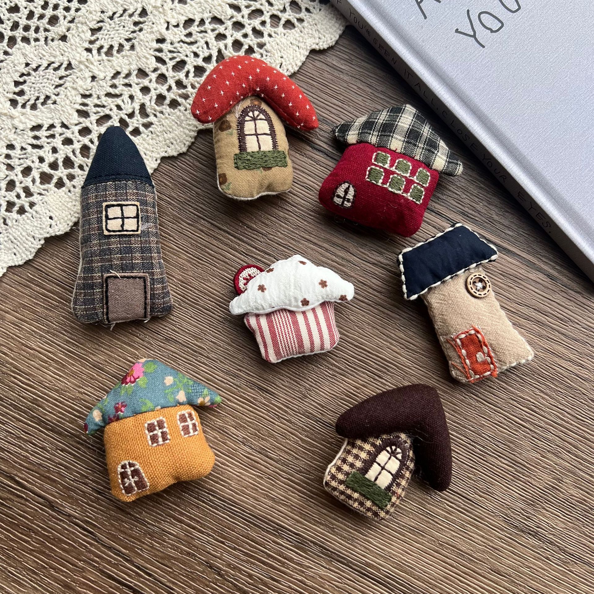Stuffed Fabric Mushroom House  - Embellish Craft recensione e prezzo