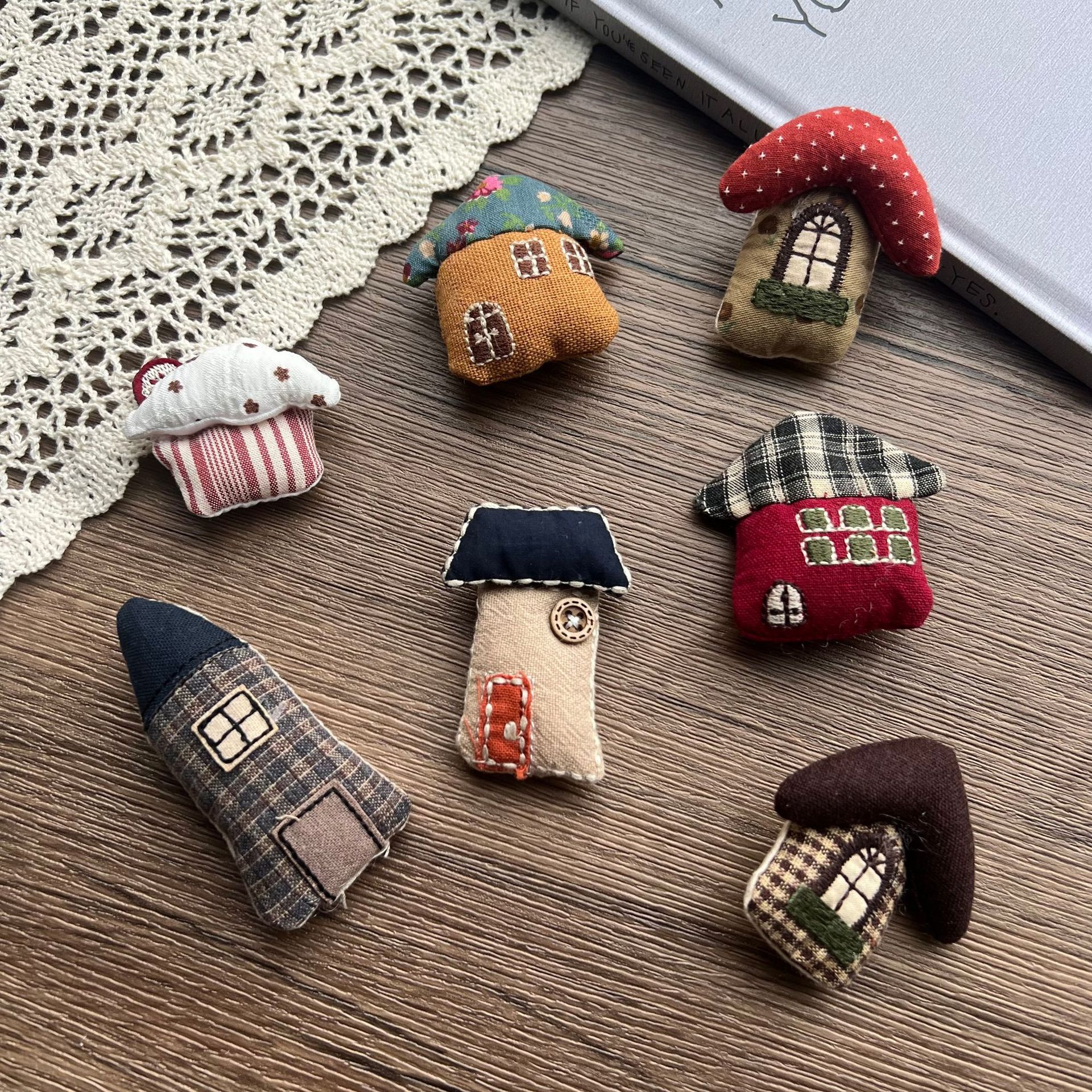 Stuffed Fabric Mushroom House  - Embellish Craft recensione e prezzo