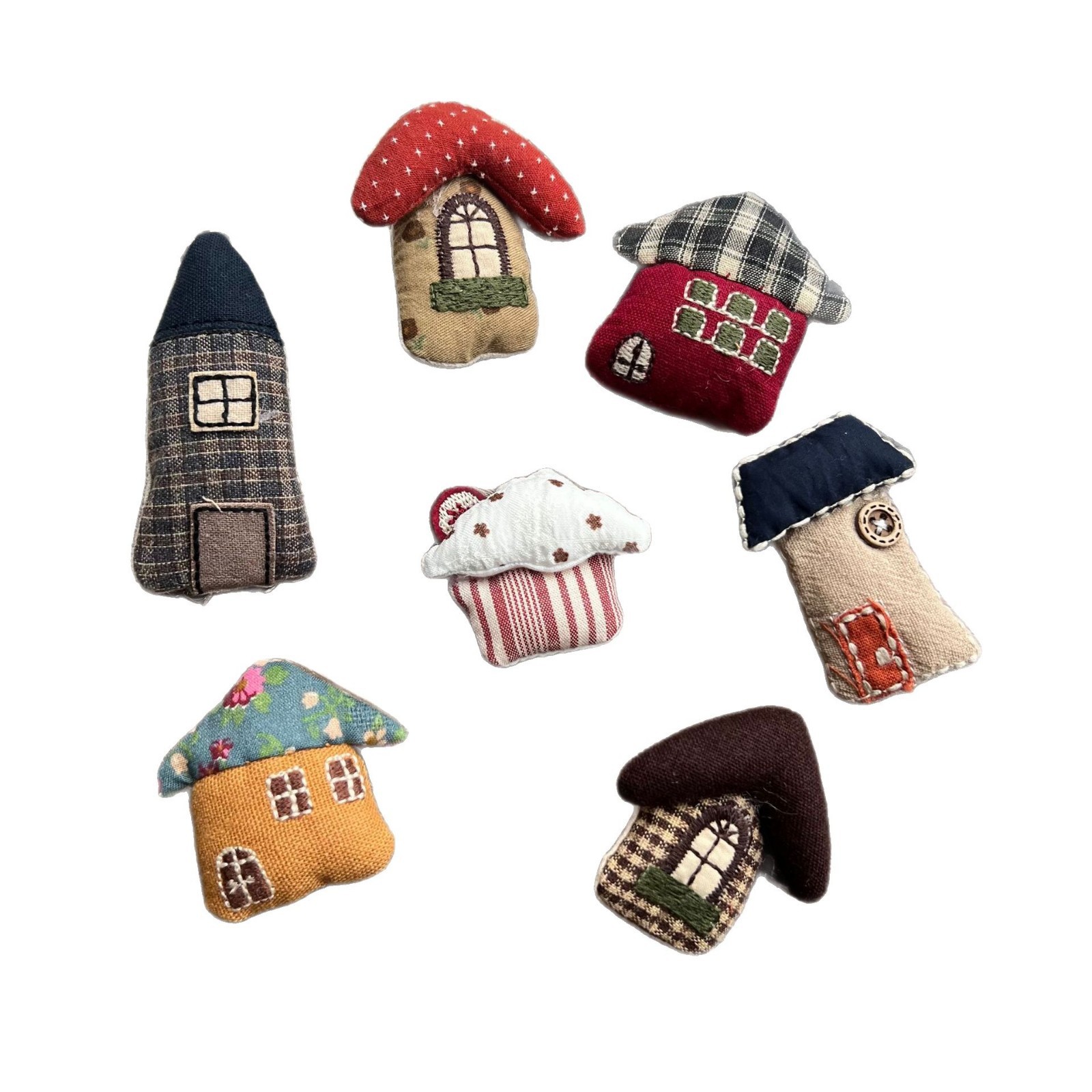 Stuffed Fabric Mushroom House  - Embellish Craft recensione e prezzo