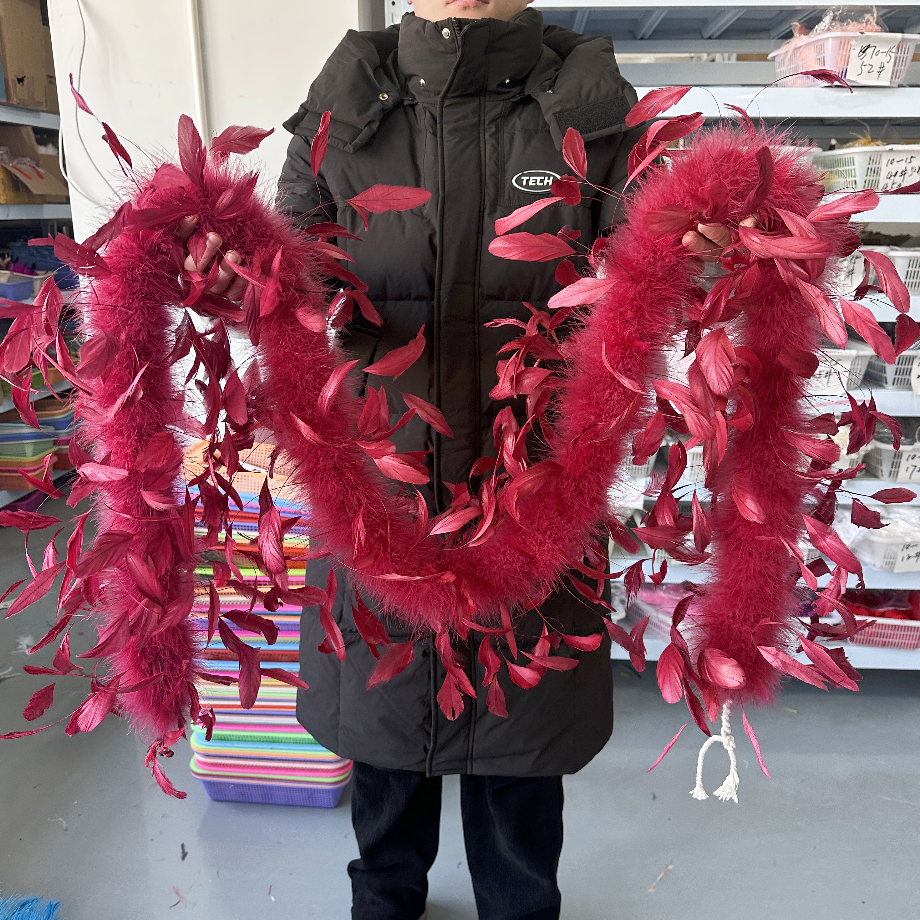 2Meter Burgundy Turkey Marabou - Feather Trim Marabou recensione e prezzo