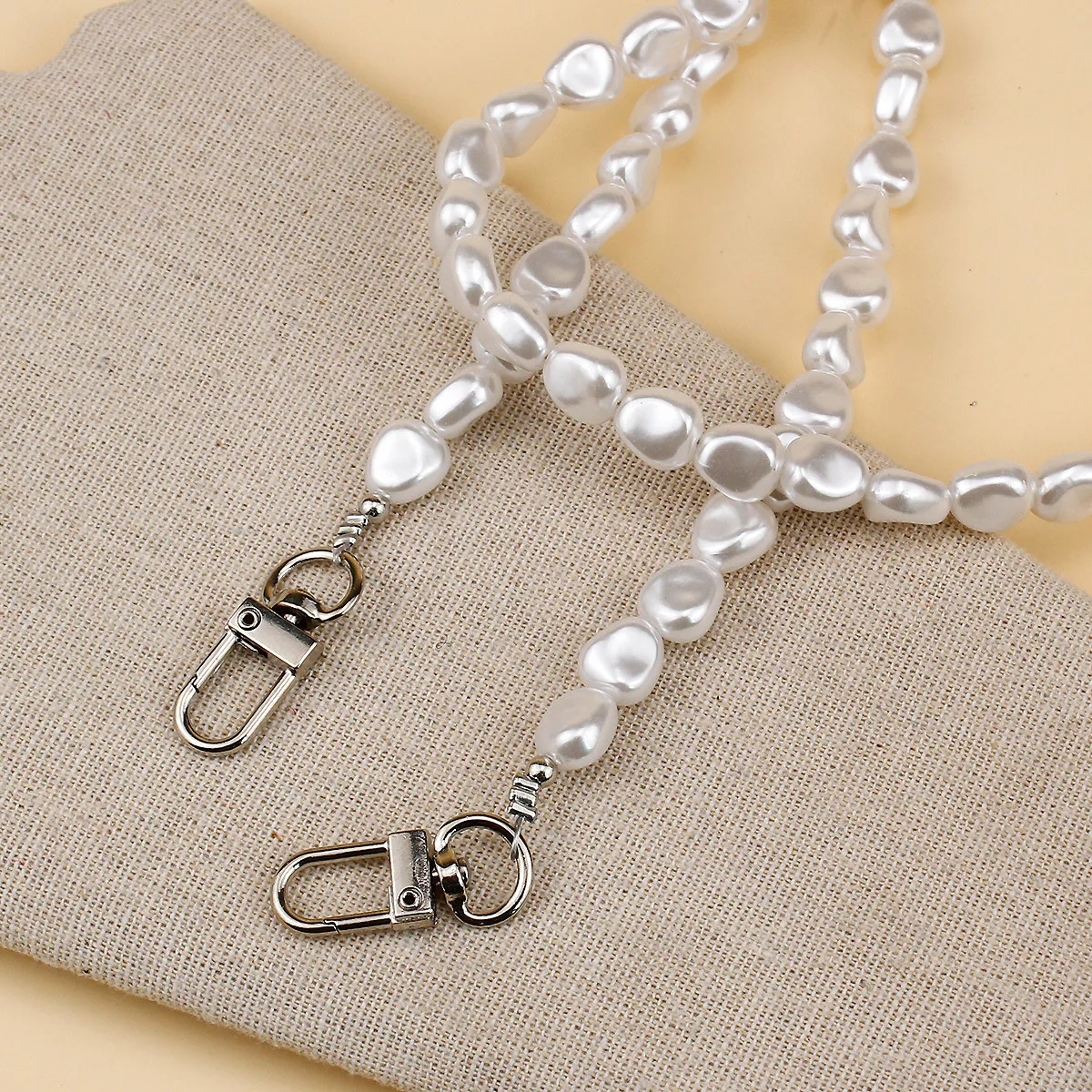 Mobile Phone Lanyard Luxury Pe - Pearl Trim Chain recensione e prezzo