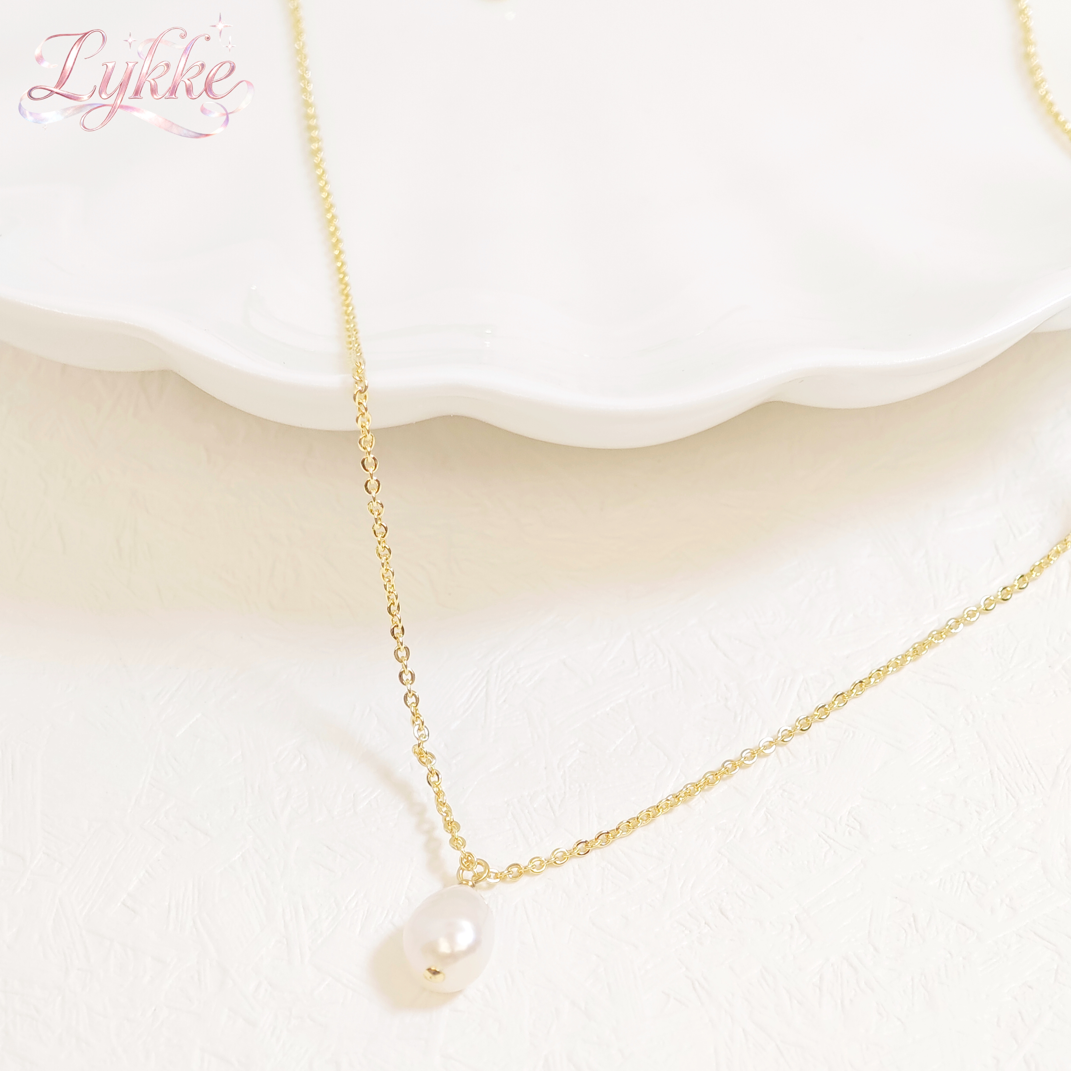 Hot selling French Baroque Wom - Pearl Trim Chain recensione e prezzo