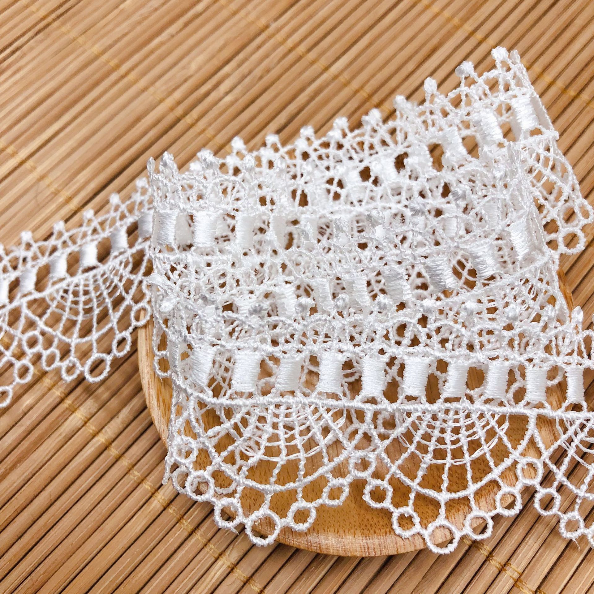 Hollow Embroidery Clavicle Cha - Lace Ribbon Trim recensione e prezzo