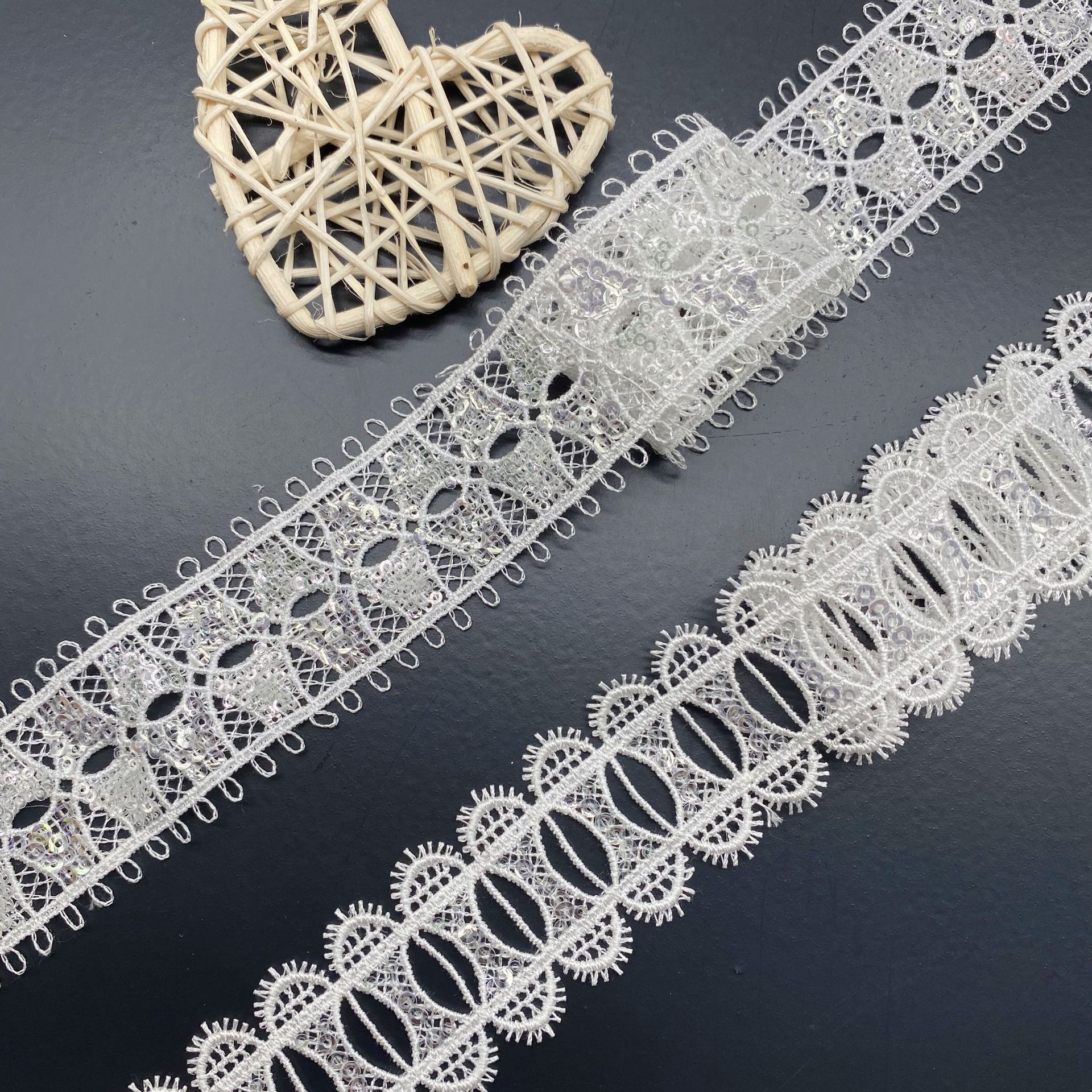 Hollow Wearable Sequins Ribbon - Lace Ribbon Trim recensione e prezzo