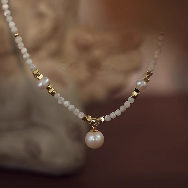 New Style Trendy Natural Fresh - Pearl Trim Chain recensione e prezzo