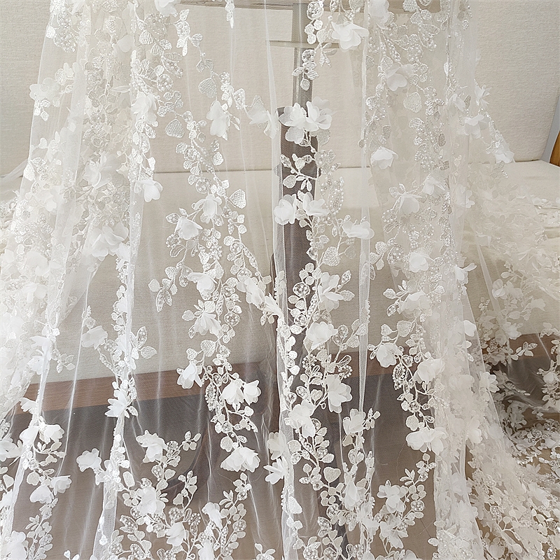 Ivory 3D Floral Hand Beaded La - Embellish Craft recensione e prezzo