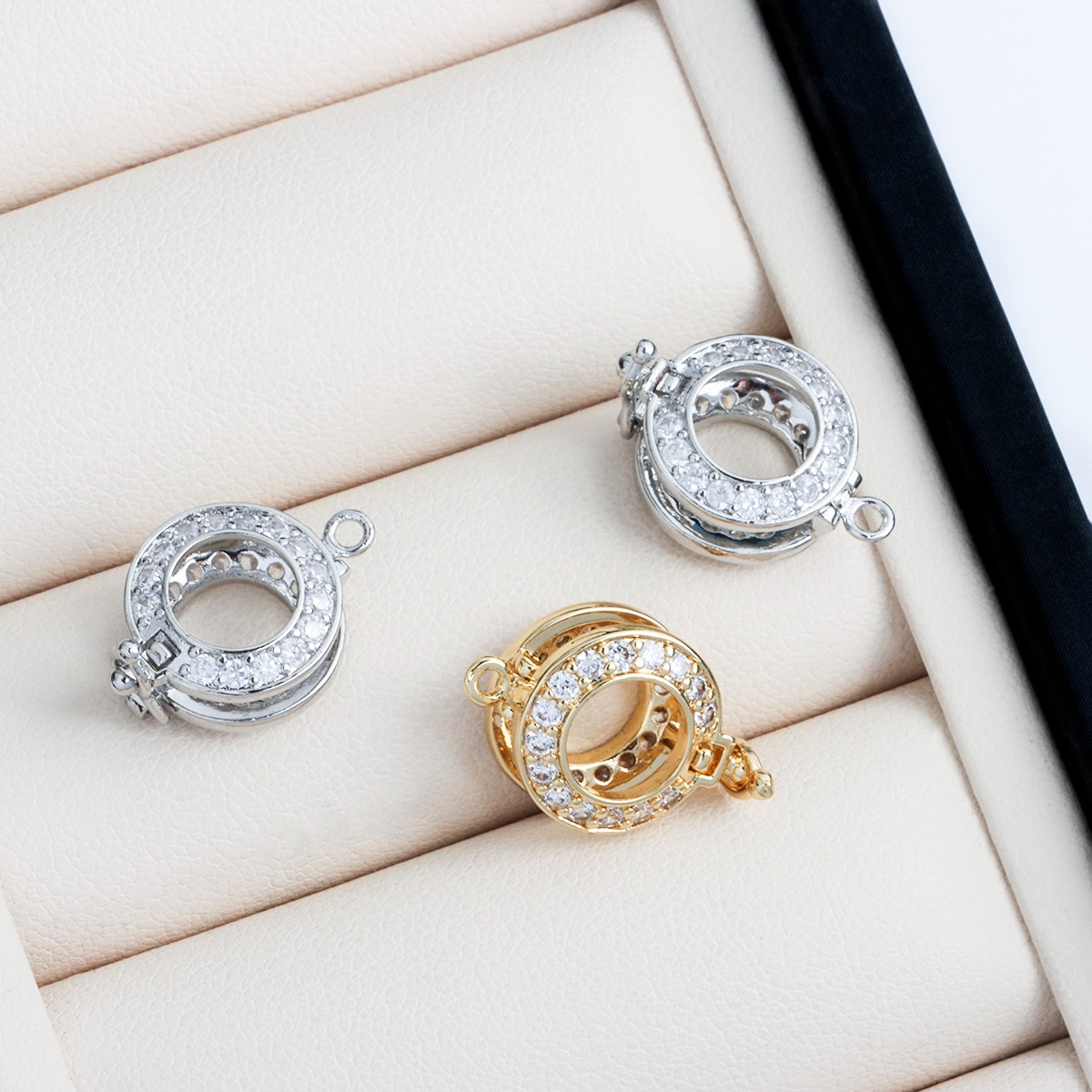 18K Real Gold-plated Zircon Ro - Pearl Trim Chain recensione e prezzo