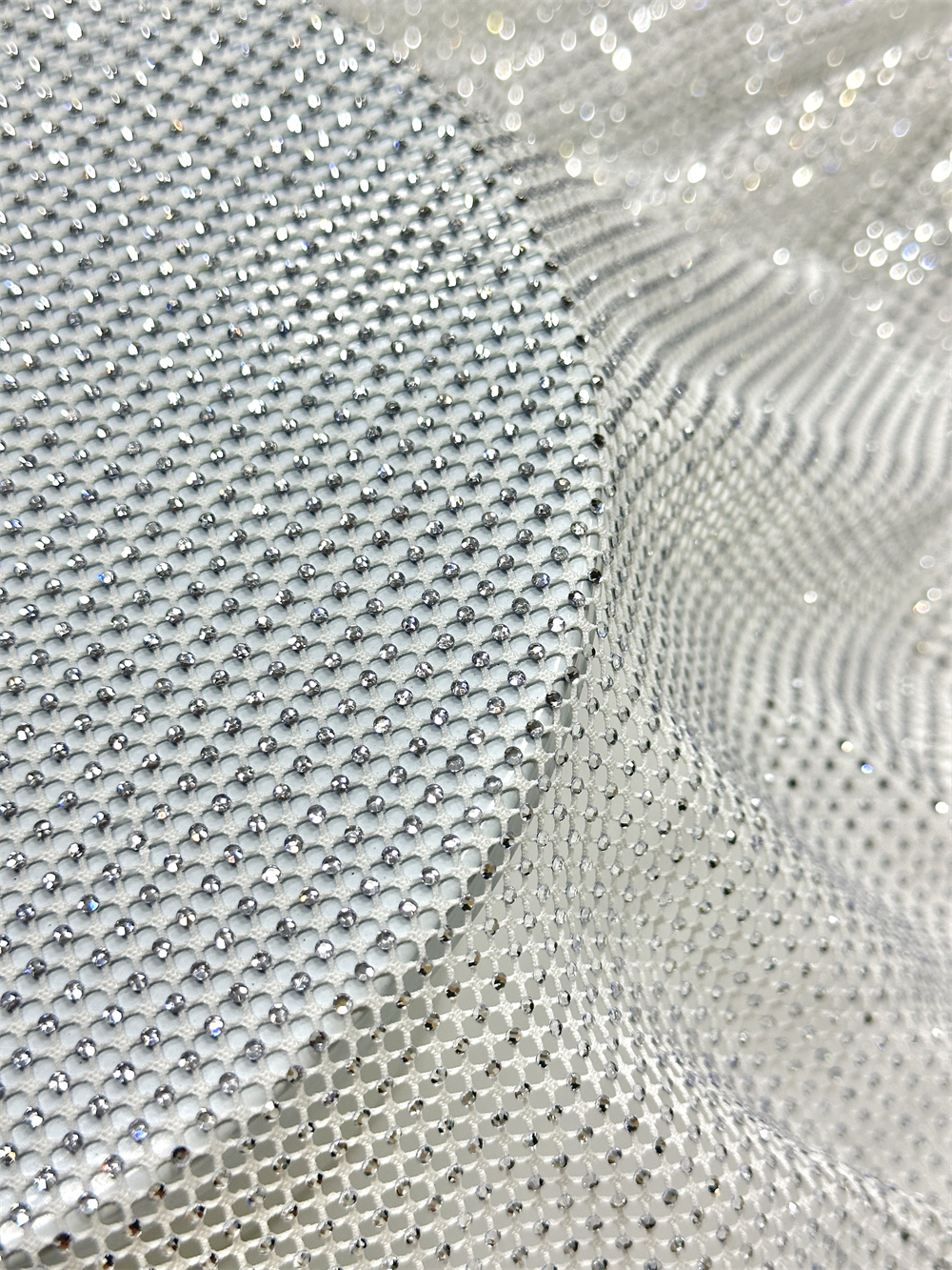 Exquisite Rhinestones Mesh diy - Crystal Mesh Fabric recensione e prezzo