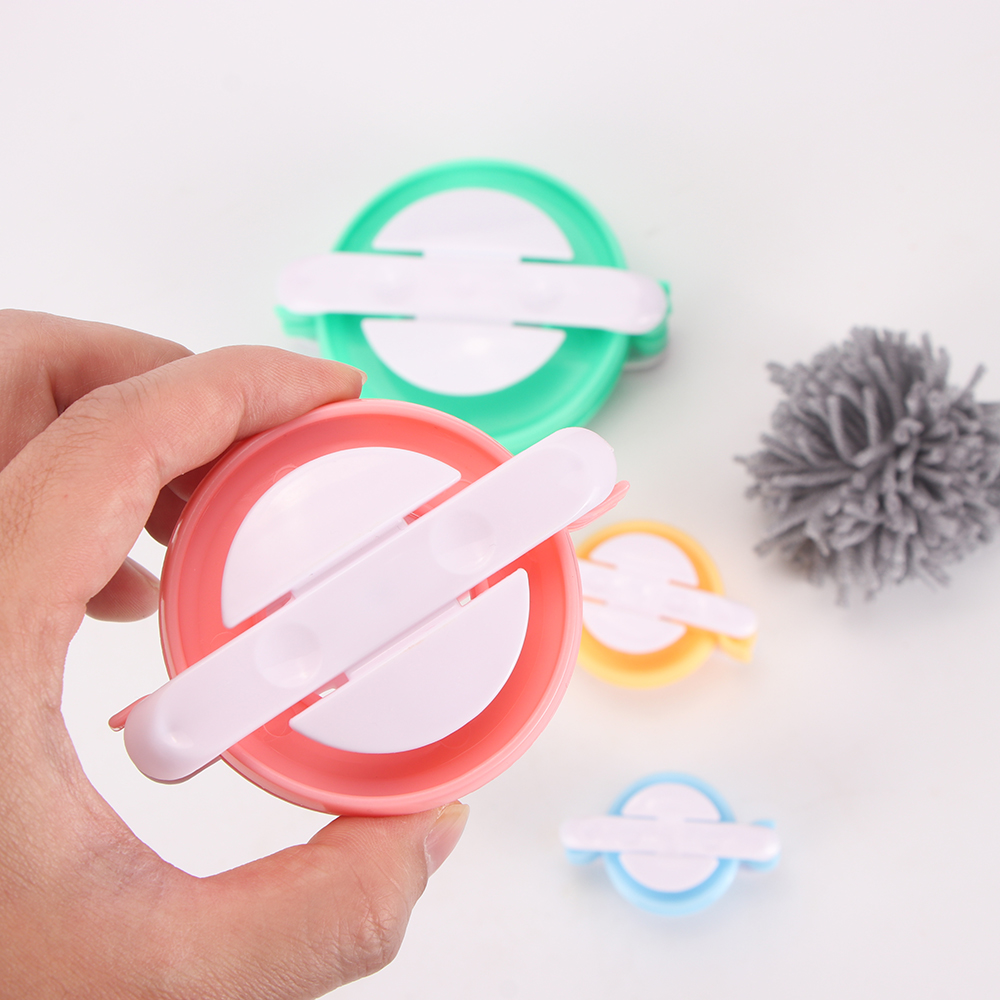 DIY Knitted Pom-Pom Maker Plus - Pom Pom Maker Tool recensione e prezzo