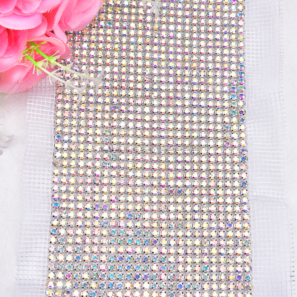 24 Rows Crystal AB Color Bling - Crystal Mesh Fabric recensione e prezzo