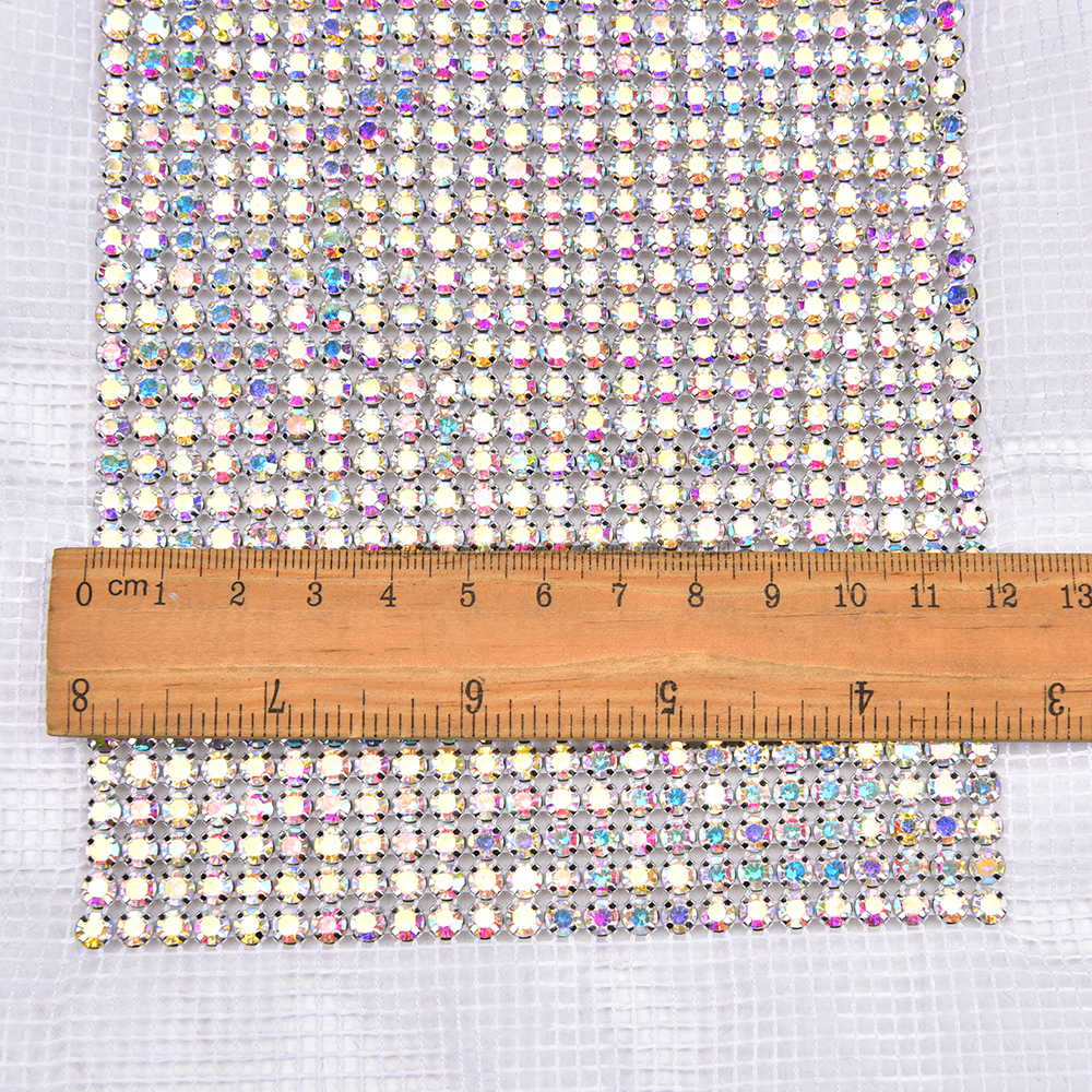 24 Rows Crystal AB Color Bling - Crystal Mesh Fabric recensione e prezzo